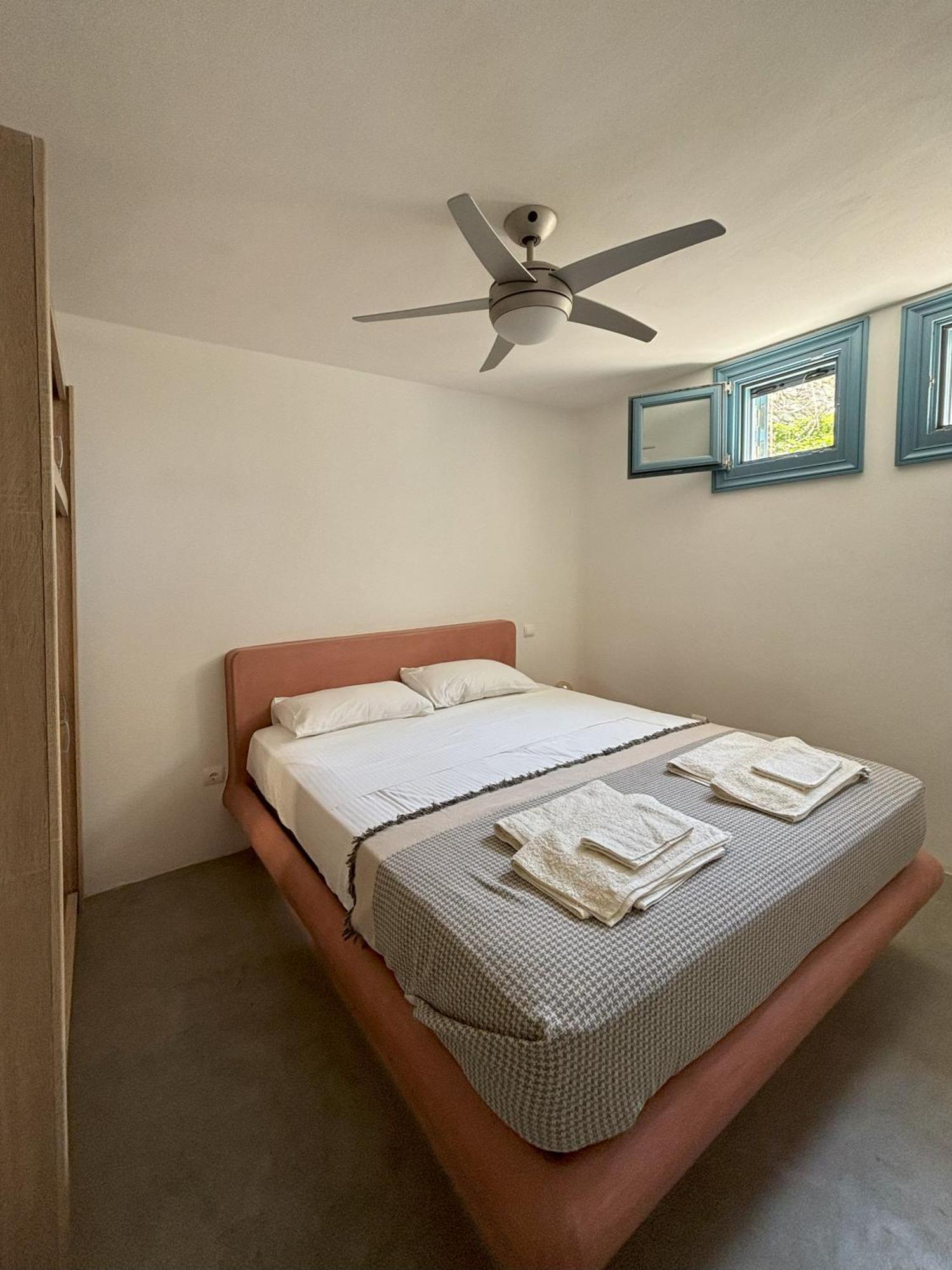 Almyra Red Villa Kythnos Luaran gambar